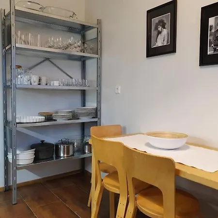 Cozy Completely Renovated Flat Apartment